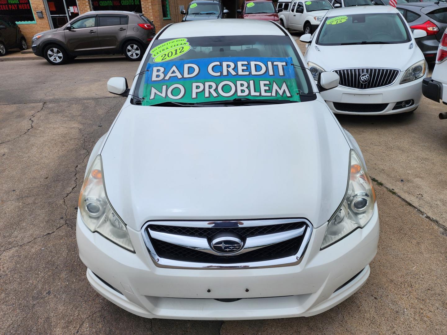 2012 DIAMOND WHITE Subaru Legacy Premium (4S3BMCB61C3) with an 2.5L H4 SOHC 16V engine, Continuously Variable Transmission transmission, located at 2660 S.Garland Avenue, Garland, TX, 75041, (469) 298-3118, 32.885551, -96.655602 - Welcome to DallasAutos4Less, one of the Premier BUY HERE PAY HERE Dealers in the North Dallas Area. We specialize in financing to people with NO CREDIT or BAD CREDIT. We need proof of income, proof of residence, and a ID. Come buy your new car from us today!! This is a very well cared for 2012 SU - Photo#8